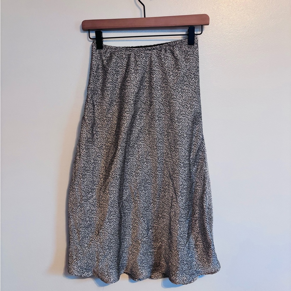 Sienna Sky leopard print silky midi shirt with elastic waistband size small,